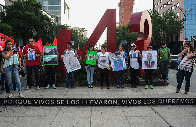 Padres Ayotzinapa