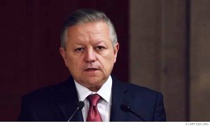 Arturo Zaldívar, pide a legisladores corregir la reforma a la Ley de Amparo para evitar una posible aplicación retroactiva inconstitucional.