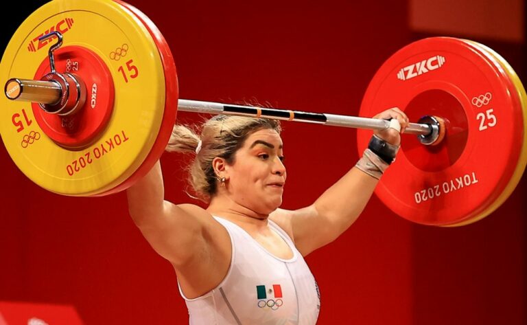 Aremi Fuentes, bronce en halterofilia en Juegos Olímpicos