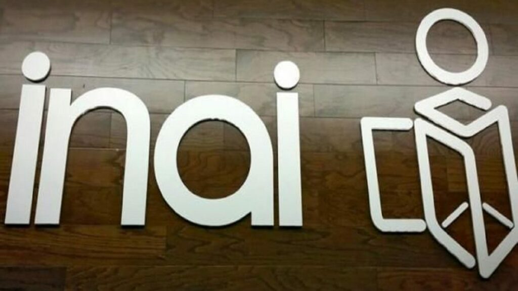 Buenrostro denuncia virus, troyanos y links a casinos en plataforma PNT recibida del extinto INAI. Reporta archivos faltantes.