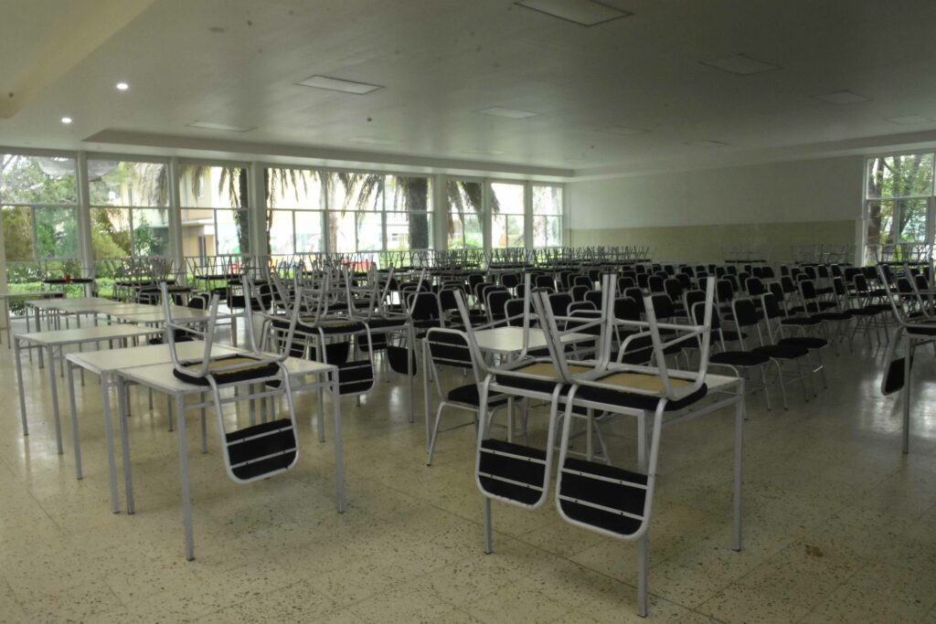Sheinbaum descarta aumento en deserción escolar y aclara que la baja en matrícula se debe a menor natalidad en México