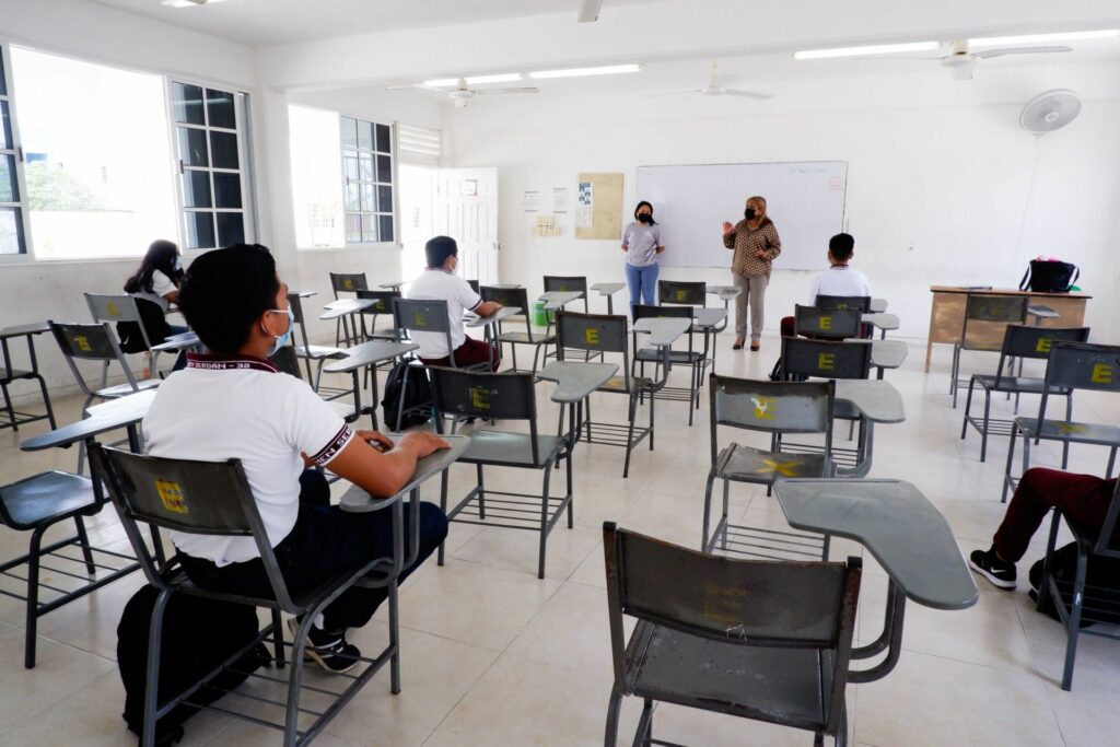 Con el objetivo de atender a estudiantes de nivel básico en Chihuahua, el gobierno de México destina 3 mil 574 millones 245 mil pesos