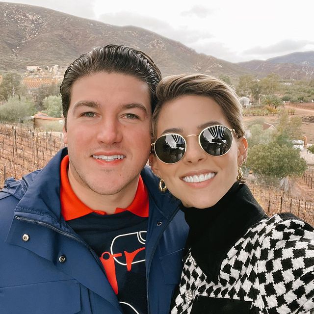 Samuel García y Mariana Rodríguez