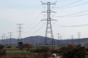 En cuatro años, el gobierno planea cubrir 99.9 por ciento de comunidades que no tienen electricidad, señaló la secretaria de energía