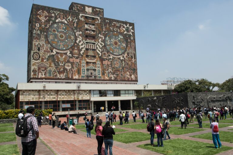 García Harfuch informa que la SSPC investiga el origen y las motivaciones de las amenazas falsas en escuelas de la UNAM.