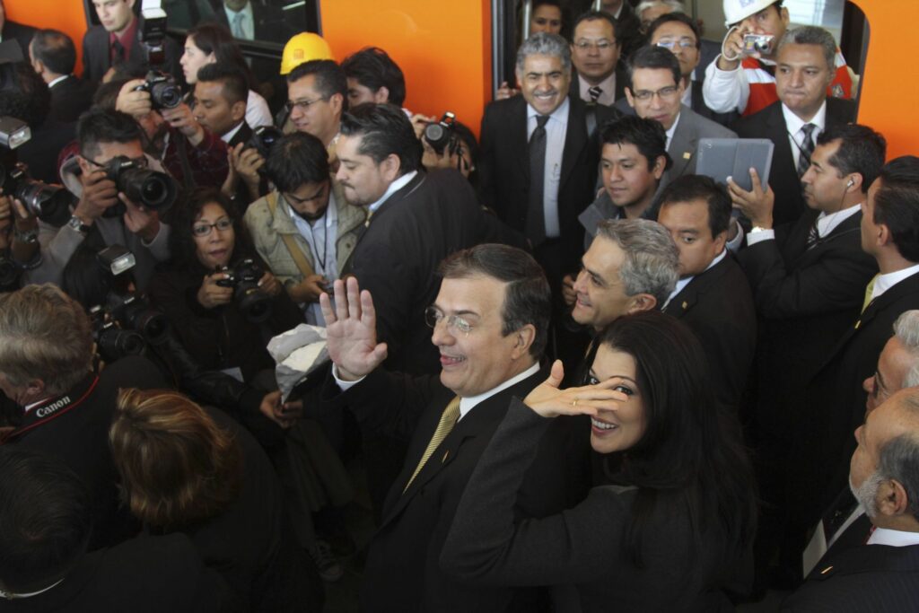 Marcelo Ebrard en la inauguración de la Línea 12