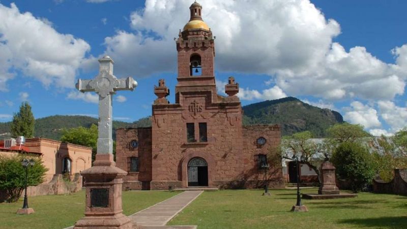 iglesia de la comunidad jesuita