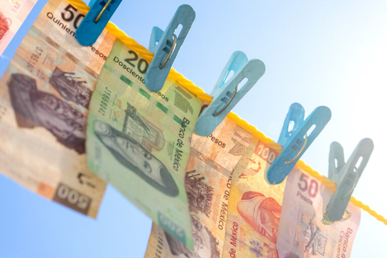 UIF aumenta 7.9 veces bloqueo de dinero por sospecha de lavado