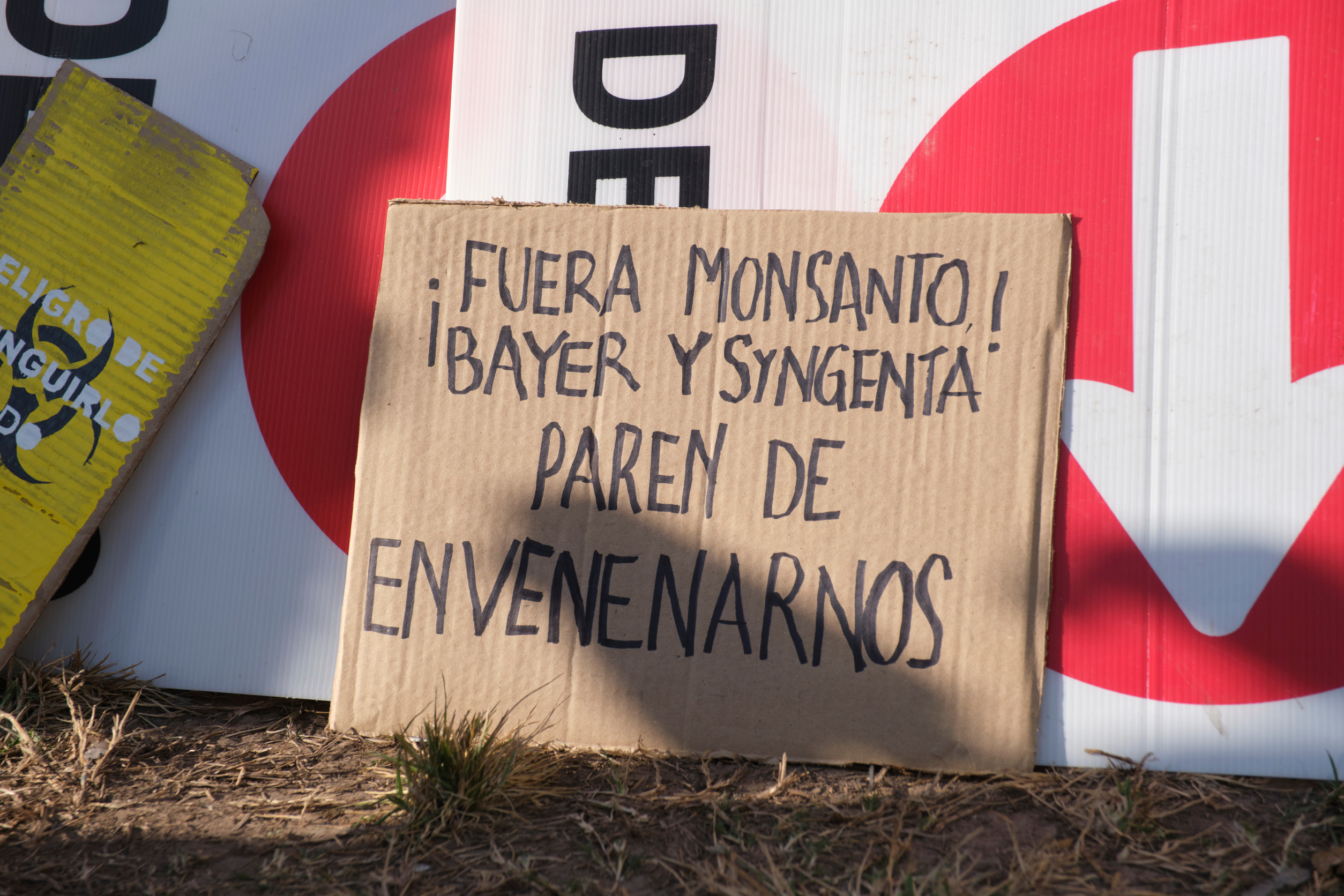 Protesta contra bayer monsanto, productores de glifosato