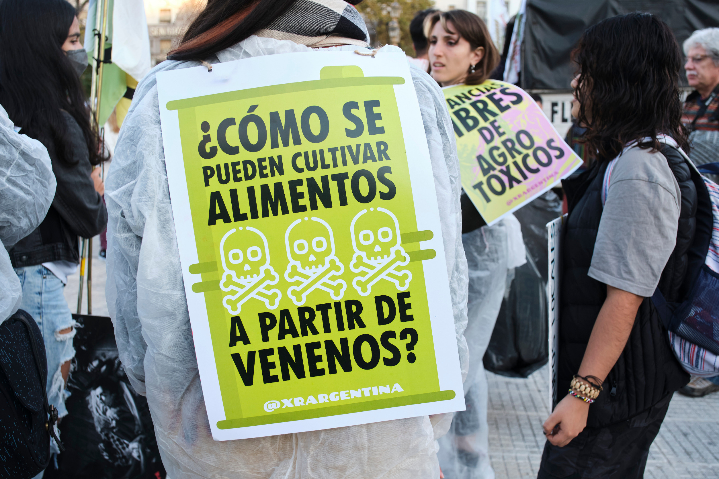 Protesta contra bayer monsanto, productores de glifosato