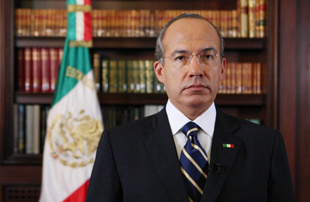 “Anda muy activo Felipe Calderón. Debería dedicarse a ser expresidente”, indicó la presidenta Claudia Sheinbaum Pardo