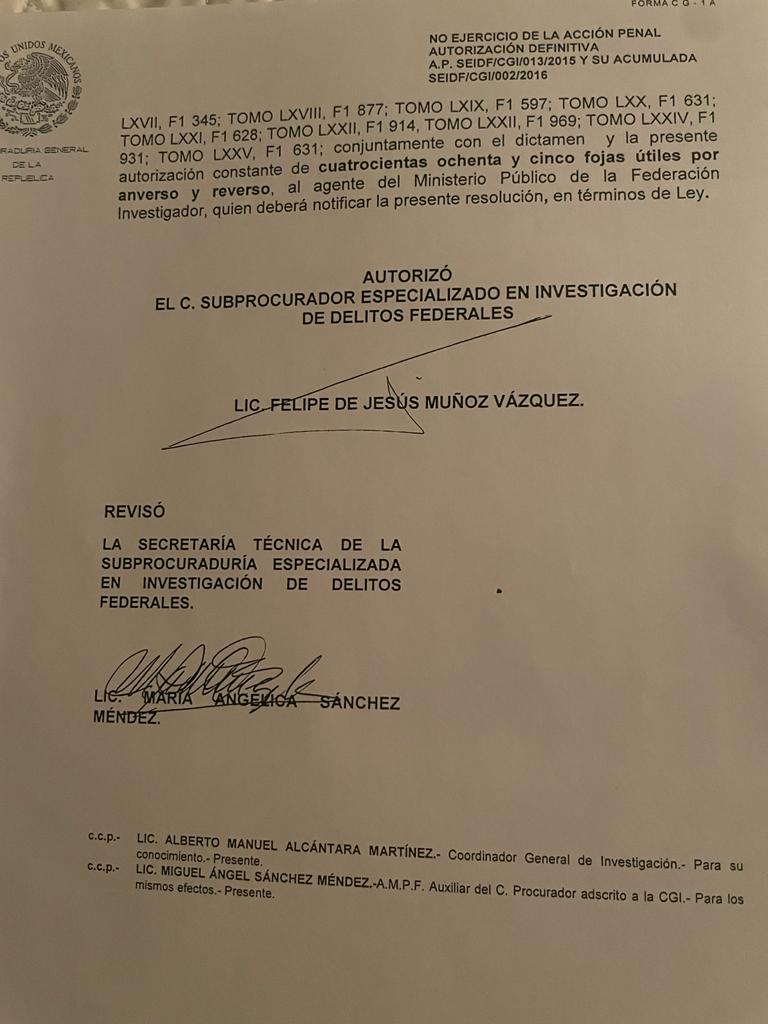 Sin anexar evidencias que desvirtuaran las hipótesis de la UIF respecto a las presuntas operaciones con recursos de procedencia ilícita vinculadas a la propiedad de diversos bienes inmuebles en Santa Fe