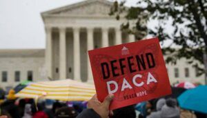 La Corte Federal para el Distrito Sur de Texas declaró inconstitucional el programa de Acción Diferida para Personas Llegadas en la Infancia