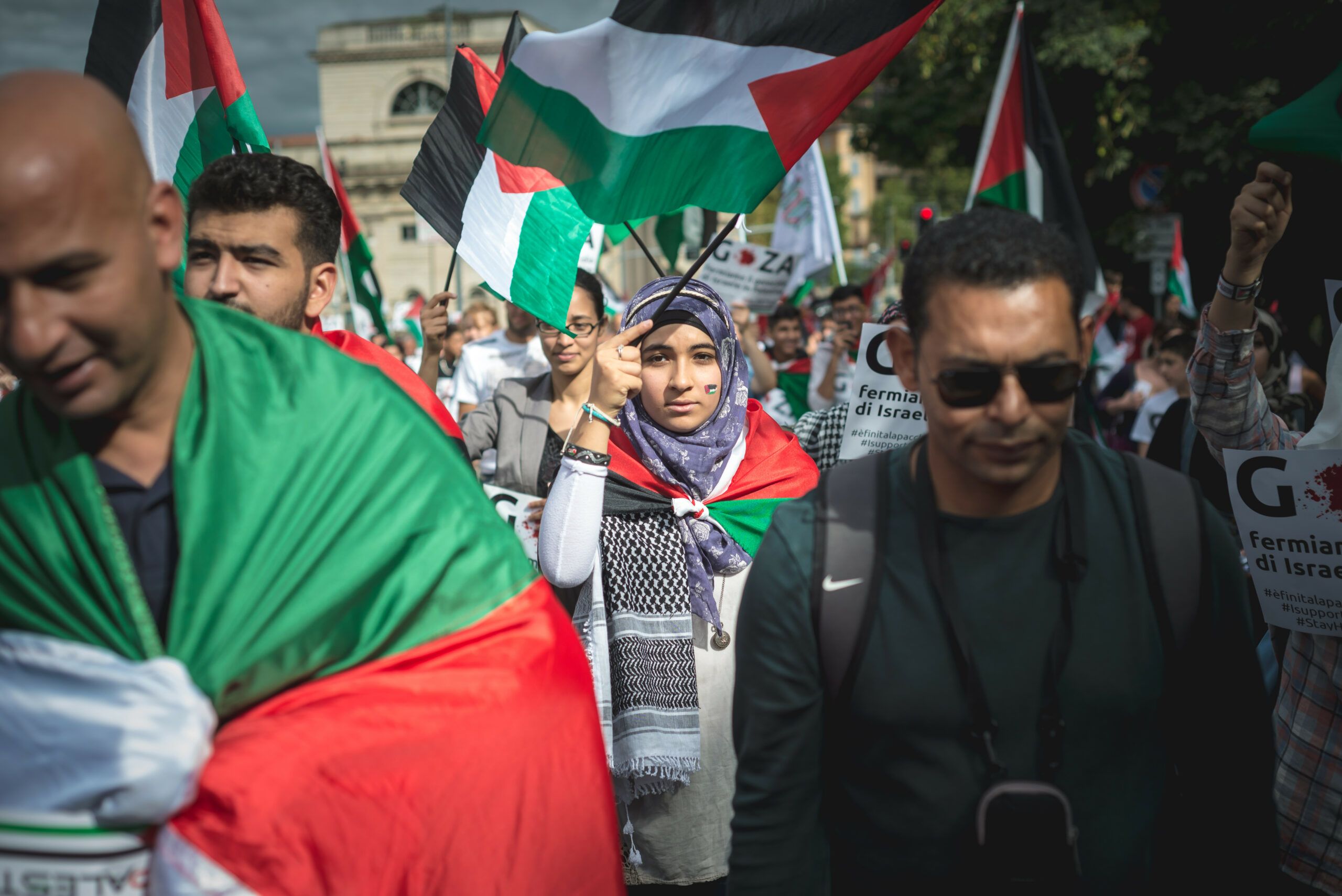 ONU Mujeres alerta crisis en Gaza: mujeres enfrentan hambre y miedo. Sofía Calltorp reporta 57 mil hogares encabezados por mujeres.
