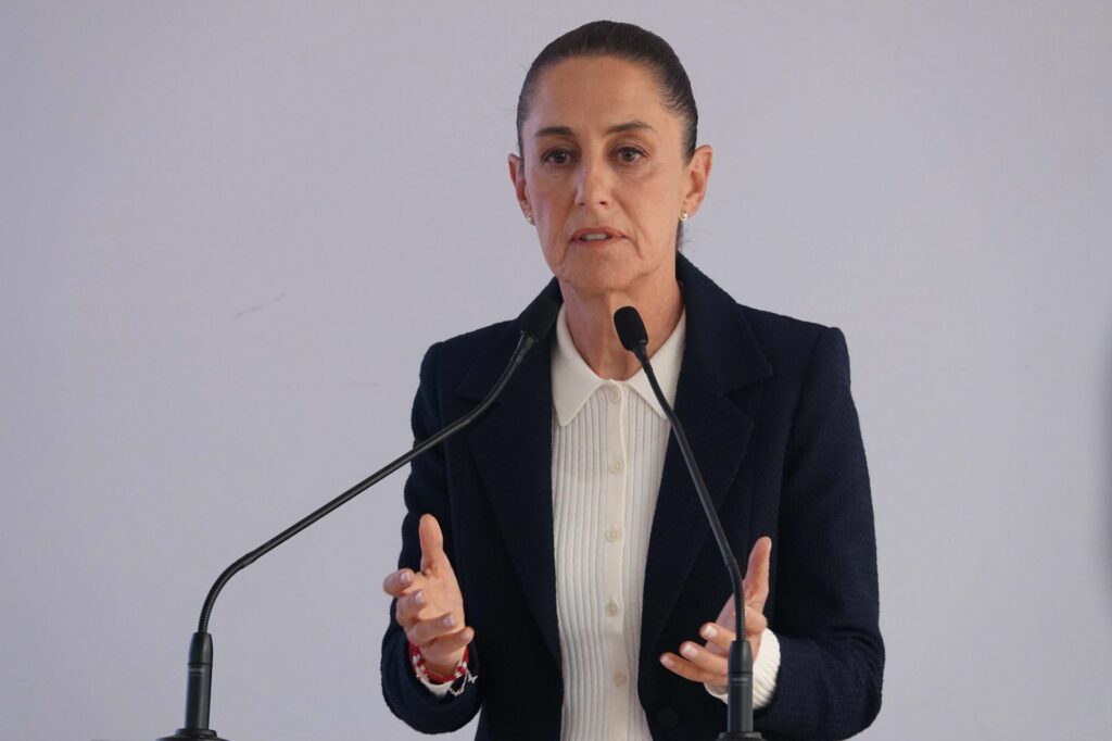 Aumento de aranceles a productos de varios países, entre ellos China, espara fortalecer producción nacional, afirmó la presidenta