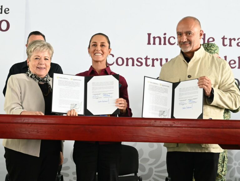 Claudia Sheinbaum dio el banderazo de inicio de la construcción del tren México-Querétaro, proyectó que la obra estará lista en tres años