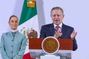 Saber de derecho no basta para ser un buen juez, señaló Arturo Zaldívar, pues antes que nada hay que “ser una buena persona..."