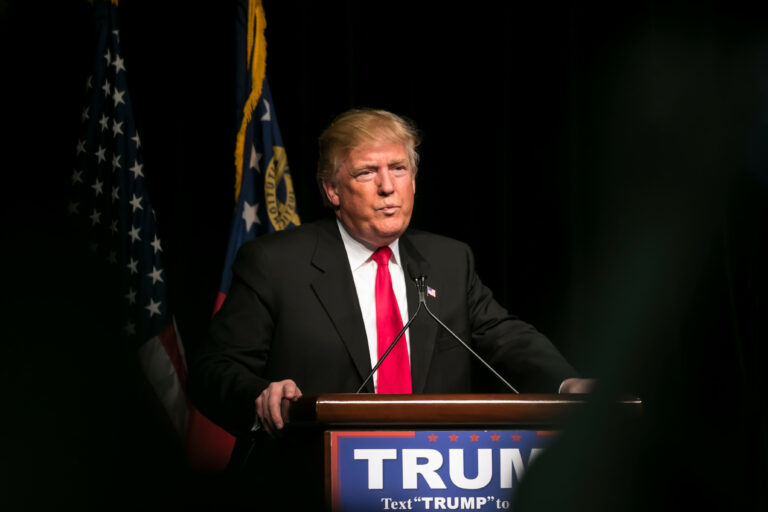 Mexicanos contribuyen a la economía de EU: Sheinbaum celebra ajuste político de Trump