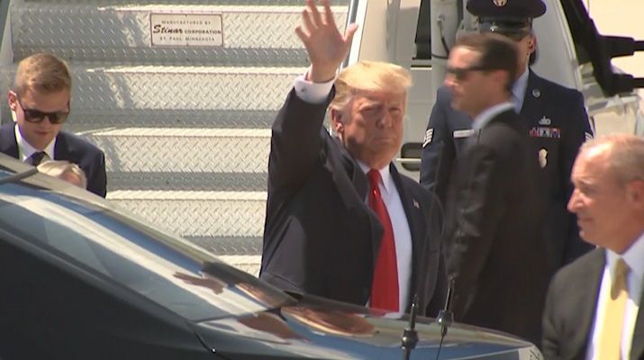 Las amenazas que ha lanzado contra México el futuro presidente estadunidense, Donald Trump, son de mucho cuidado, advierte Jorge Retana Yarto