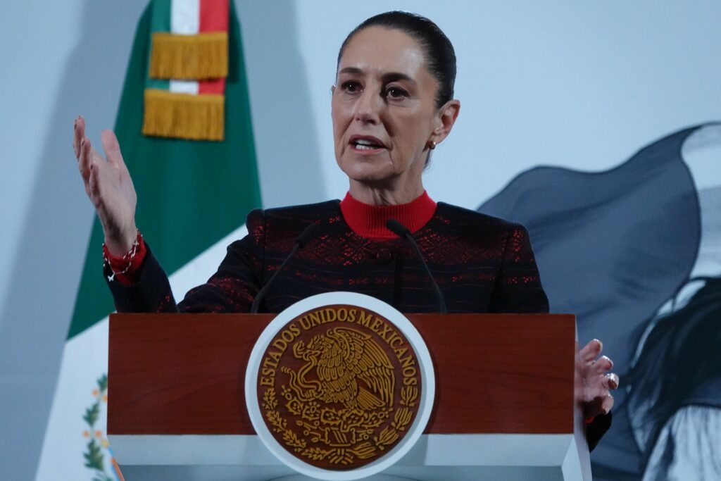 Sheinbaum advierte a Perú: ingresar a la Embajada de México para detener a Betssy Chávez violaría leyes internacionales.