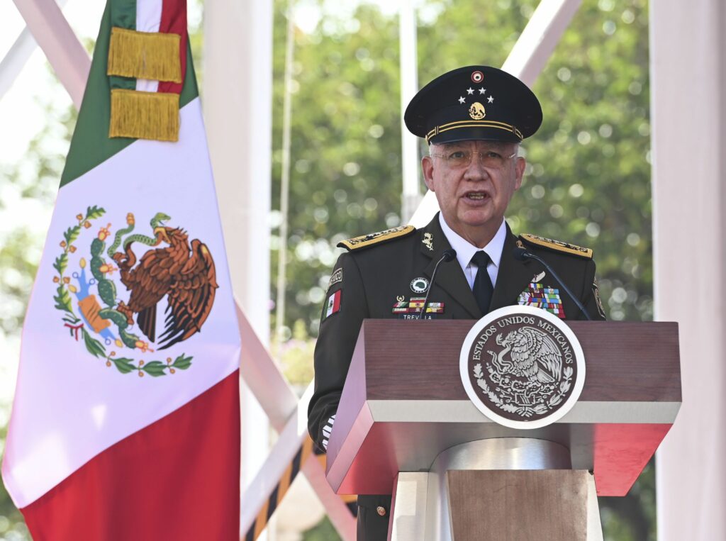 Vuelos de EU en frontera no violaron espacio aéreo nacional, pero no se descarta espionaje: general Trevilla.