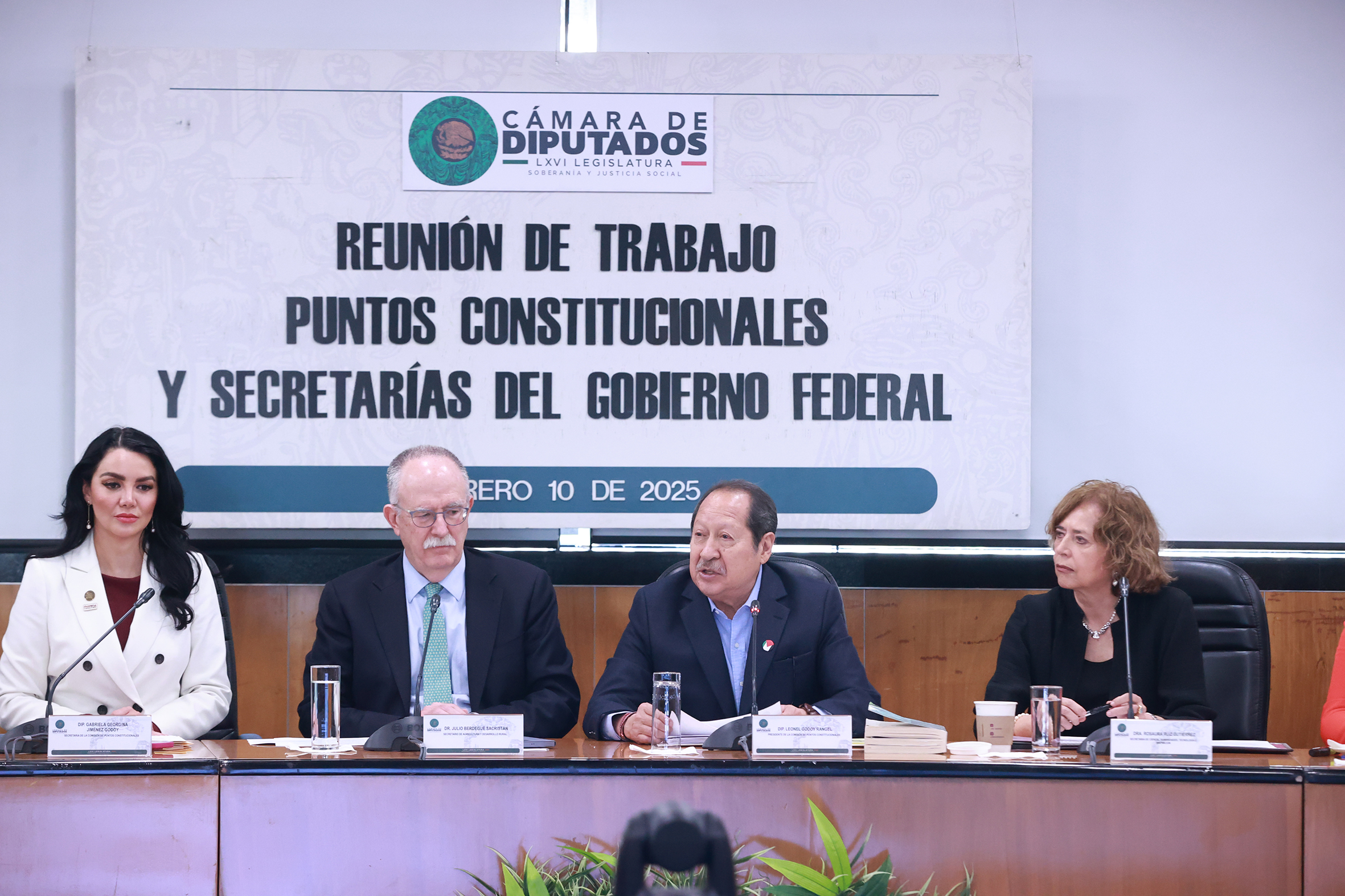 Se hicieron nueve cambios profundos a la iniciativa de la reforma constitucional para proteger los maíces nativos de México.