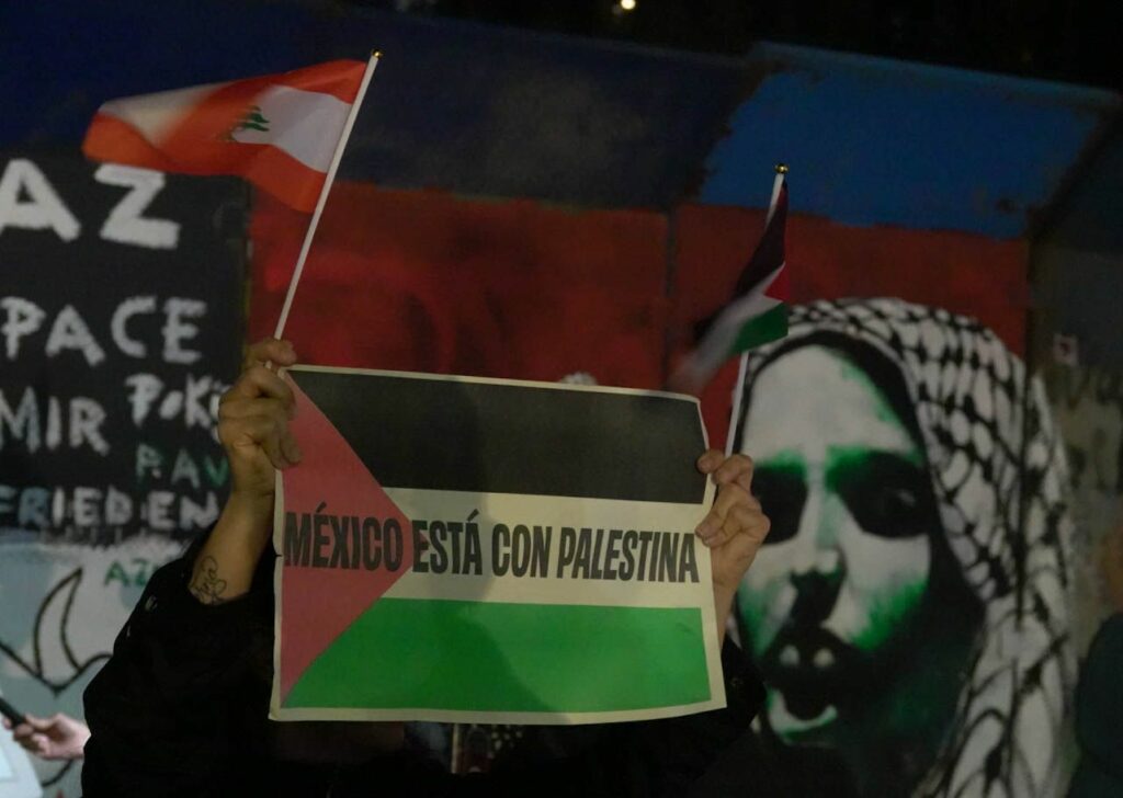 La urgencia de lo que ocurre en Gaza es un llamado a recuperar ese papel activo del periodismo del que hablaba el Informe MacBride