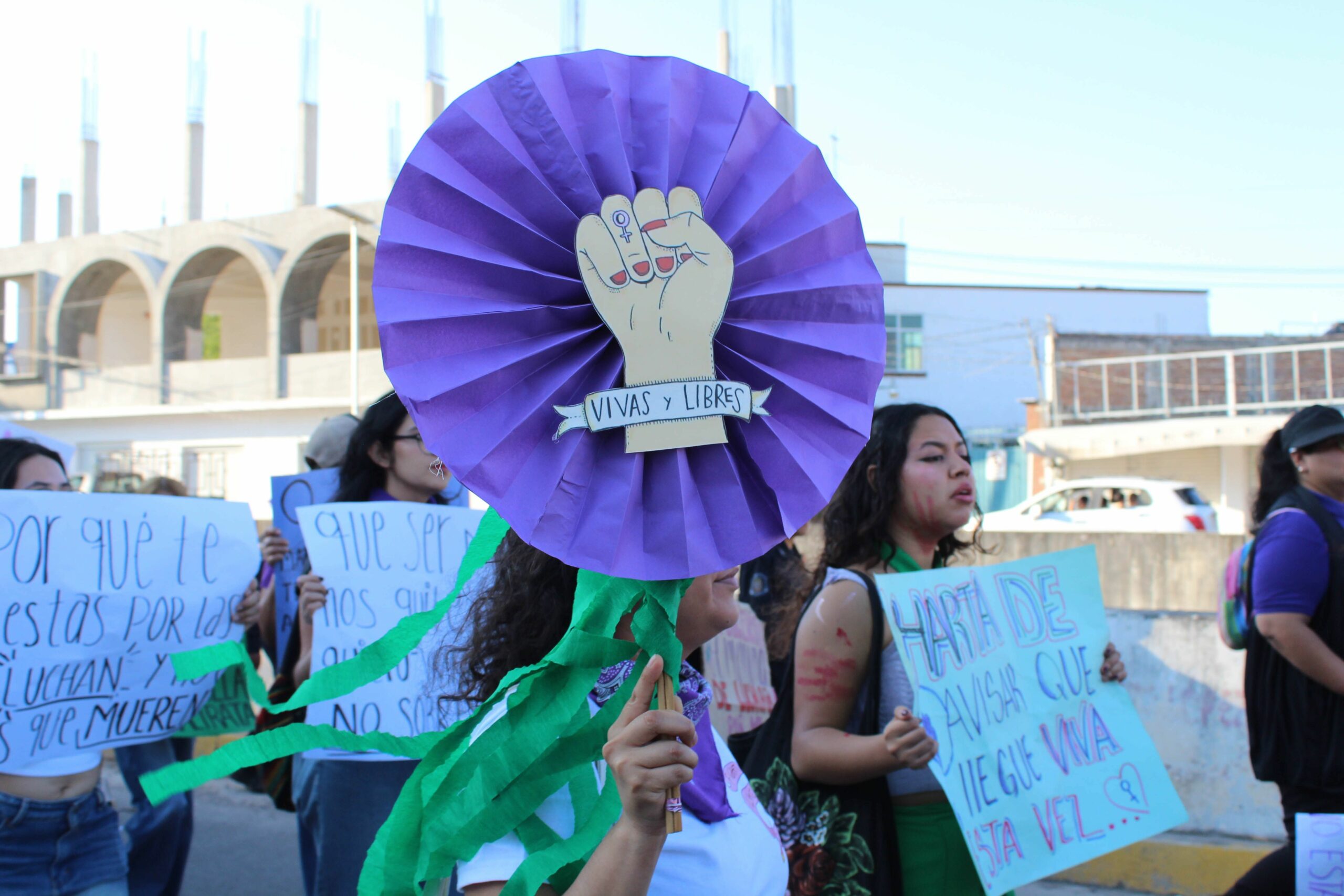 La violencia contra las mujeres no se presenta como hechos aislados: es el resultado de una cultura que ha normalizado la violencia de género
