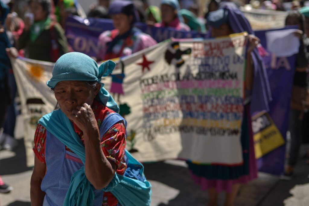 En México, y a pesar de los recientes esfuerzos por preservarlas, las lenguas indígenas se enfilan a su extinción