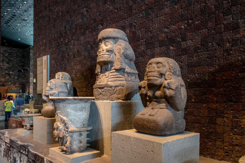 Este año 2025, la Ciudad de México conmemora dos grandes aniversarios: los 700 años de la fundación de Tenochtitlan