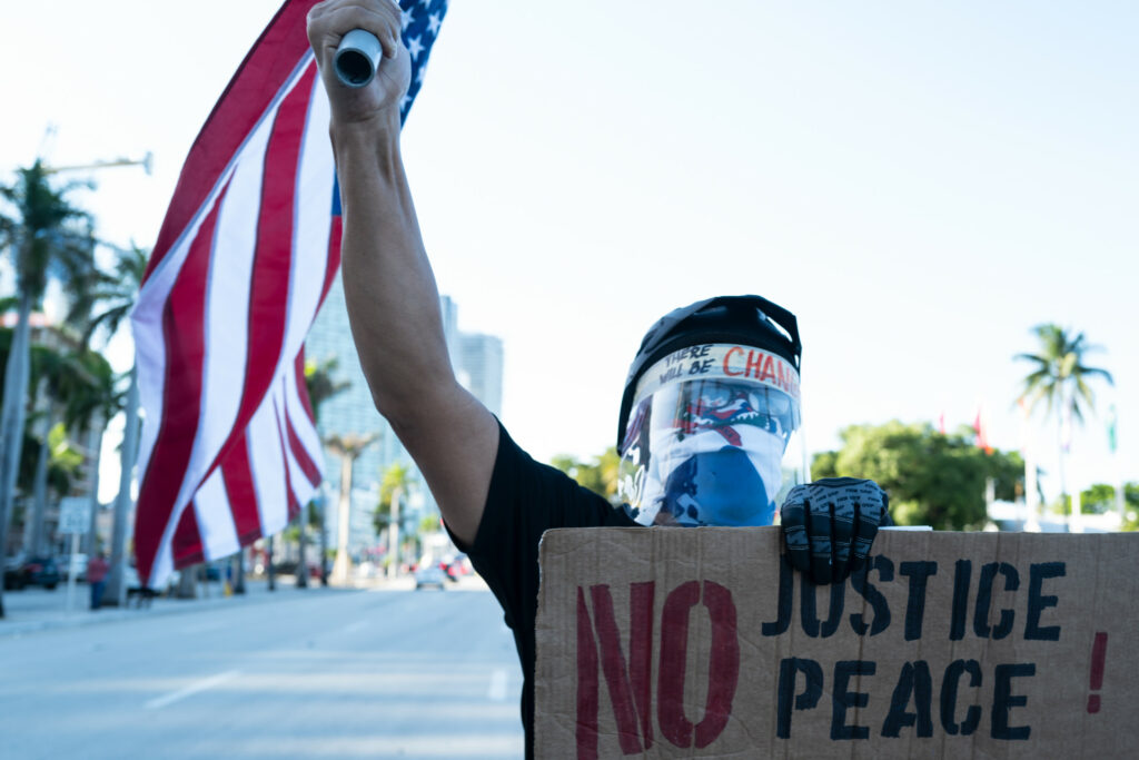 Las protestas que estallaron en más de 80 ciudades de Estados Unidos han abierto un nuevo panorama de resistencia social