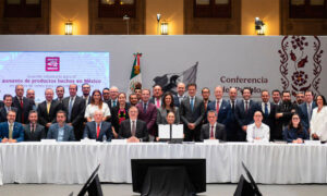 Impulsan productos “Hecho en México”, gobierno firma acuerdo conempresas