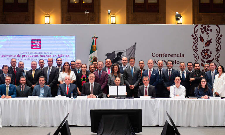 Impulsan productos “Hecho en México”, gobierno firma acuerdo conempresas