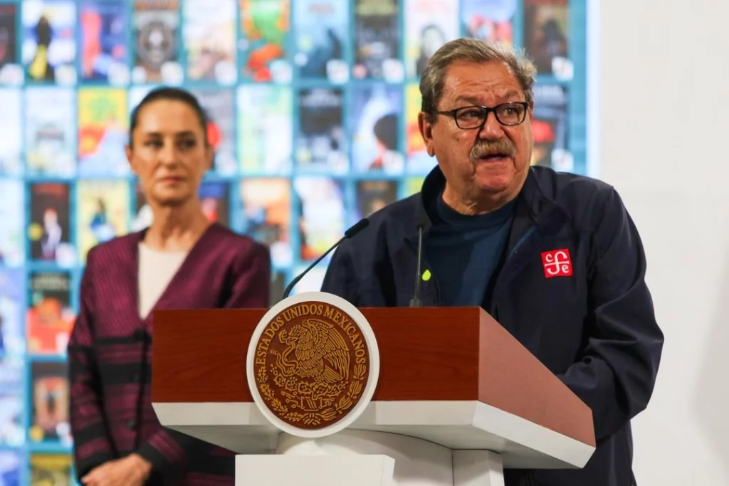 De 2019 a la fecha, el Fondo de Cultura Económica (FCE) ha producido 21 millones de libros, informó el escritor Paco Ignacio Taibo II