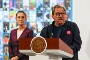 De 2019 a la fecha, el Fondo de Cultura Económica (FCE) ha producido 21 millones de libros, informó el escritor Paco Ignacio Taibo II