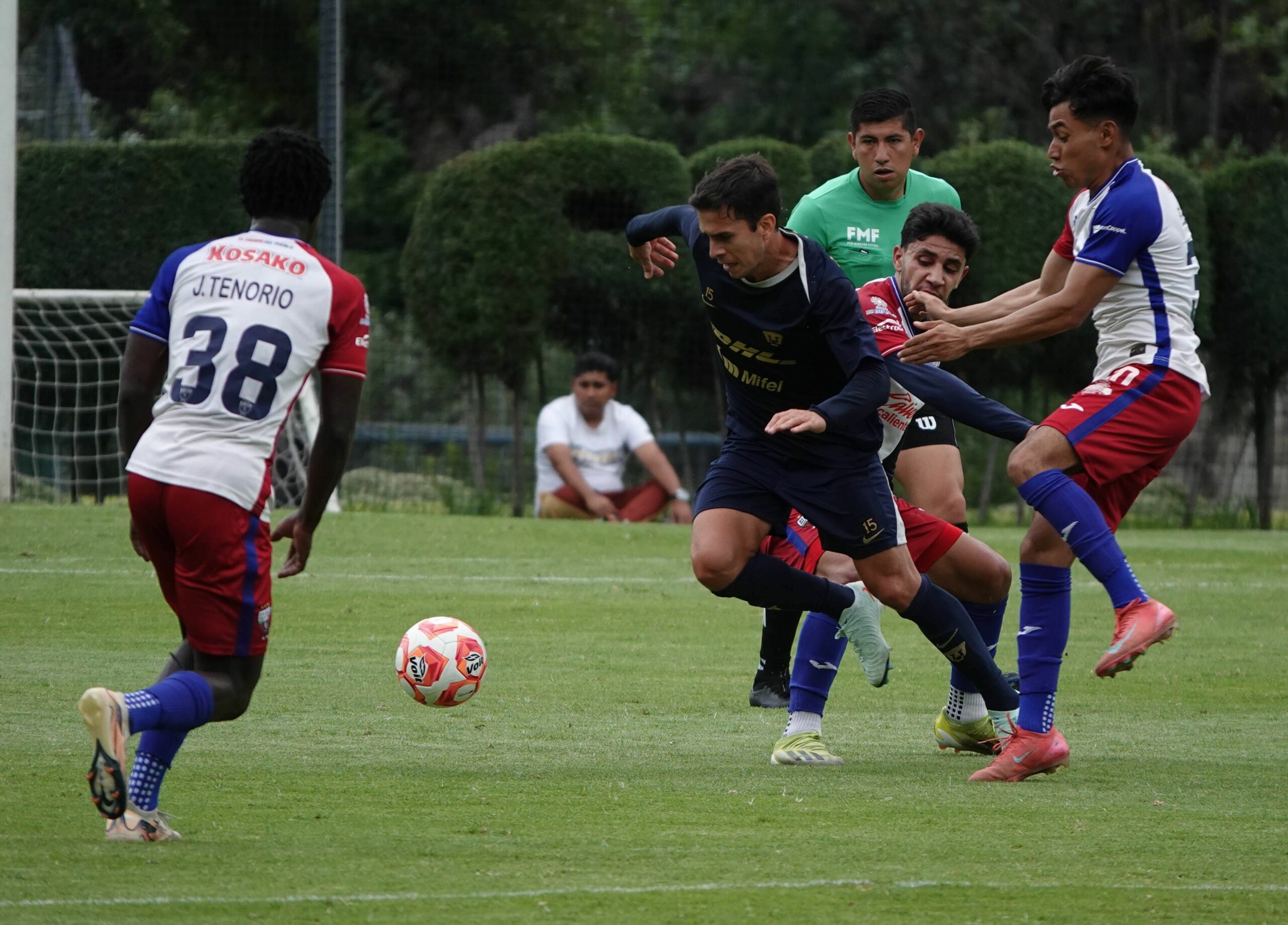 Entre contratos opacos y sindicatos fallidos: la deuda laboral del futbol mexicano