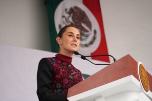 Sheinbaum: Intervención de EU violaría soberanía; critica injerencismo del PRIAN. Frase Clave: Sheinbaum rechaza intervención EU soberanía