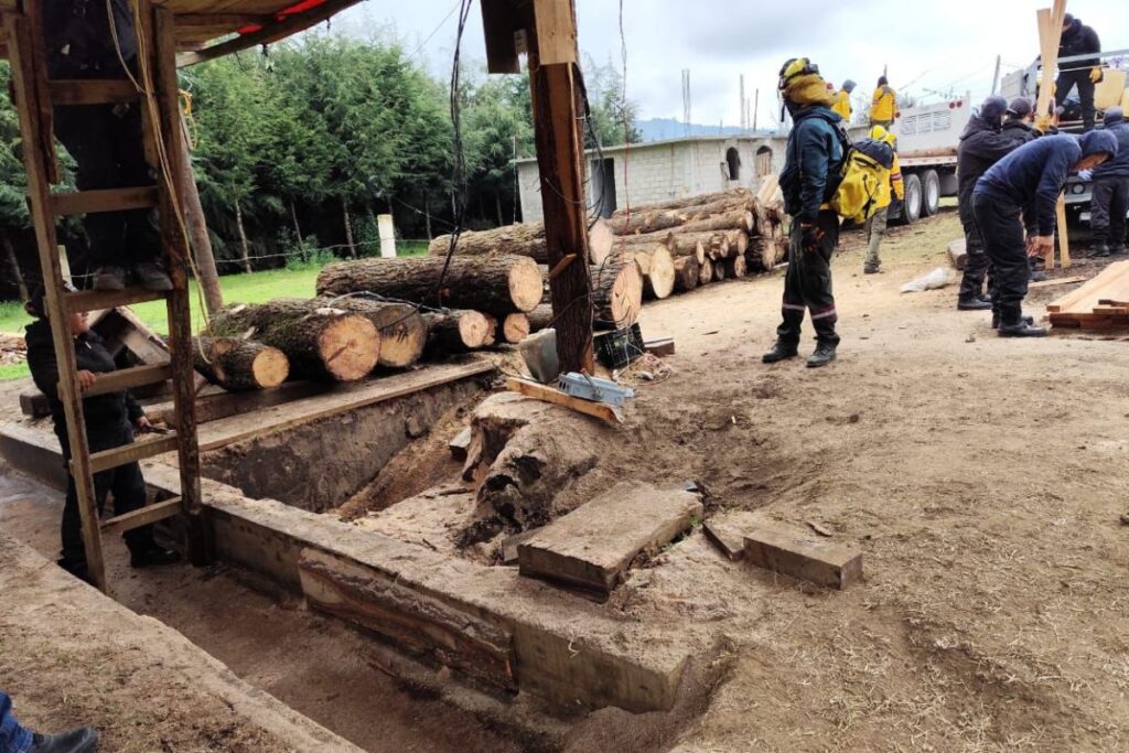 Autoridades de los tres órdenes de gobierno aseguran madera, vehículos y maquinaria en aserraderos ilegales de Estado de México