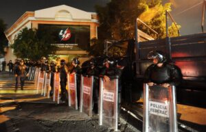 Felipe Calderón planeó la extinción de Luz y Fuerza del Centro, como parte de su plan privatizador “México 2030, proyecto de gran visión”