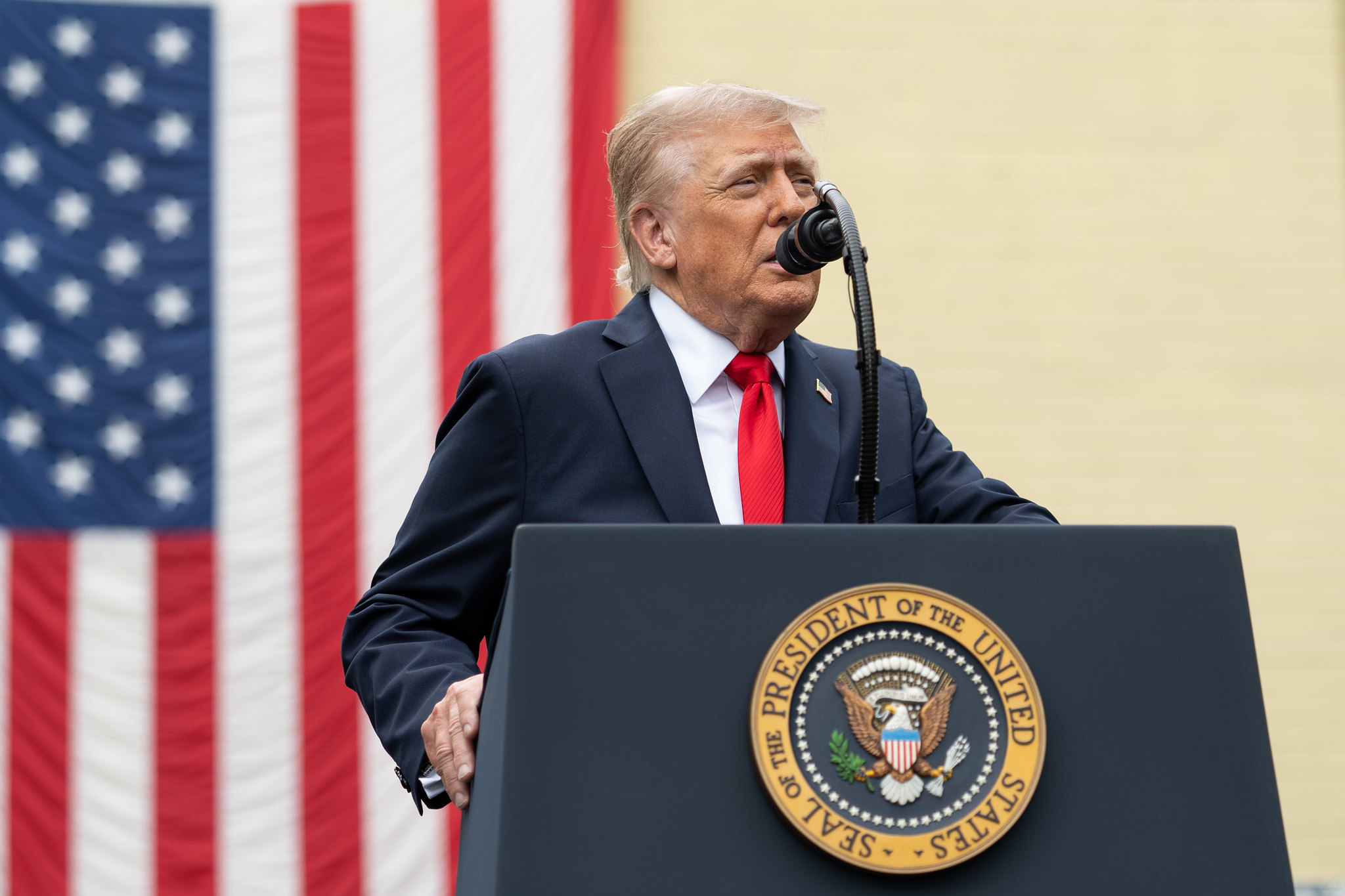 Sheinbaum rechaza intervención de Trump contra cárteles; Embajada de EU aclara que solo actuarán si México lo pide