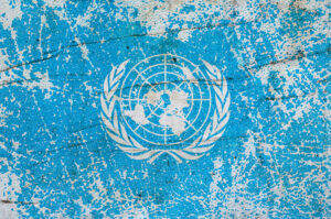Análisis del discurso de Trump en la ONU, evidencia su crisis y la necesidad de su democratización para enfrentar el neofascismo.