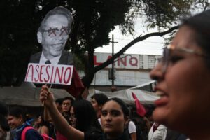A 57 años, análisis del 2 de octubre: una conspiración de Díaz Ordaz, Echeverría y la CIA que usó propaganda (Uranga)