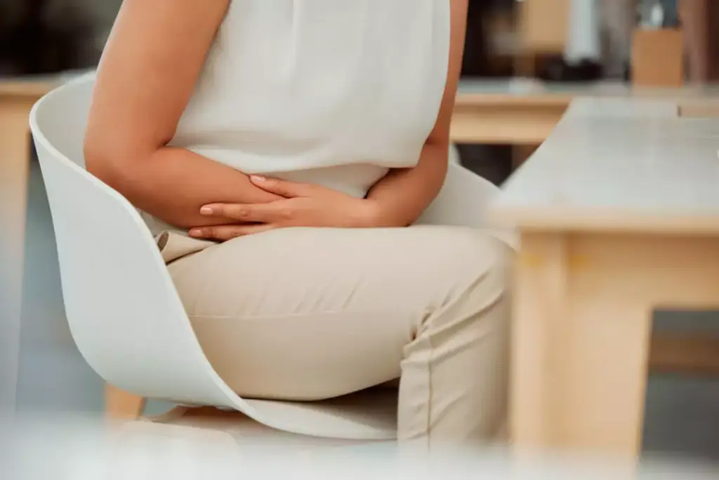 Proponen reformar la Ley de Educación para reconocer la salud menstrual como un derecho y permitir justificar inasistencias escolares.
