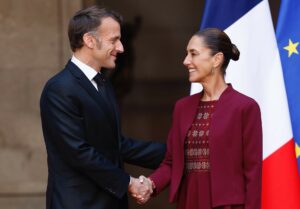 Sheinbaum y Macron relanzan Consejo Estratégico; acuerdan intercambio temporal de Códices Azcatitlan y Boturini