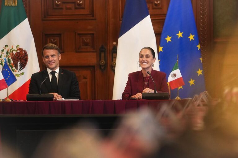 Sheinbaum y Macron relanzan Consejo Estratégico; acuerdan intercambio temporal de Códices Azcatitlan y Boturini