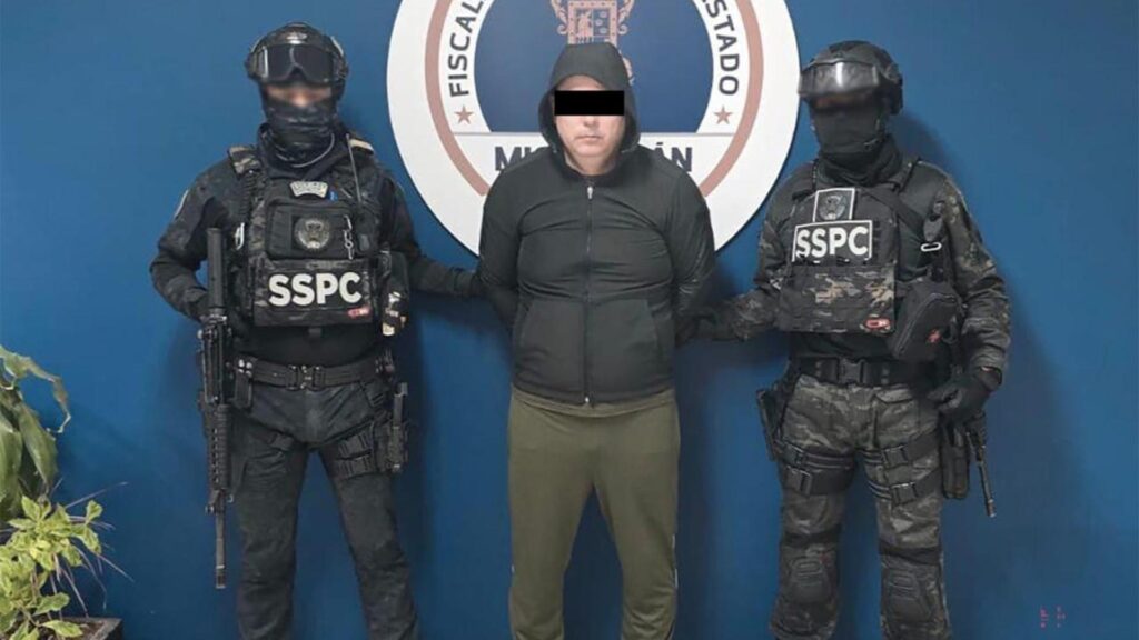 Detienen a "El Licenciado", del CJNG y autor intelectual del homicidio del alcalde de Uruapan, Carlos Manzo. Harfuch confirma los hechos.