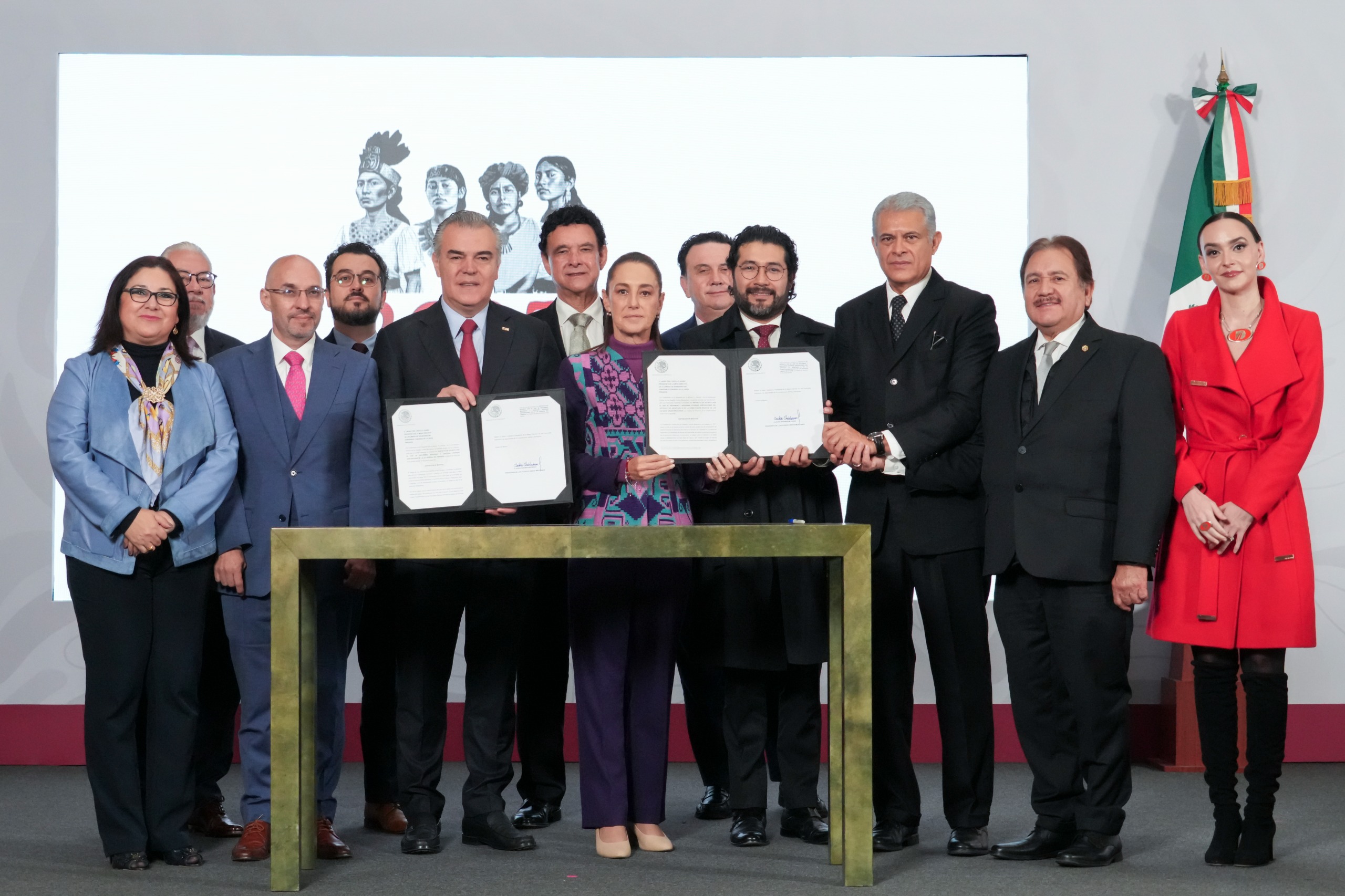 Salario mínimo 2026 aumentará 13%: STPS confirma nuevo monto de 315.04 pesos diarios (9,582 al mes). En Frontera Norte sube 5% a 440.87 pesos.