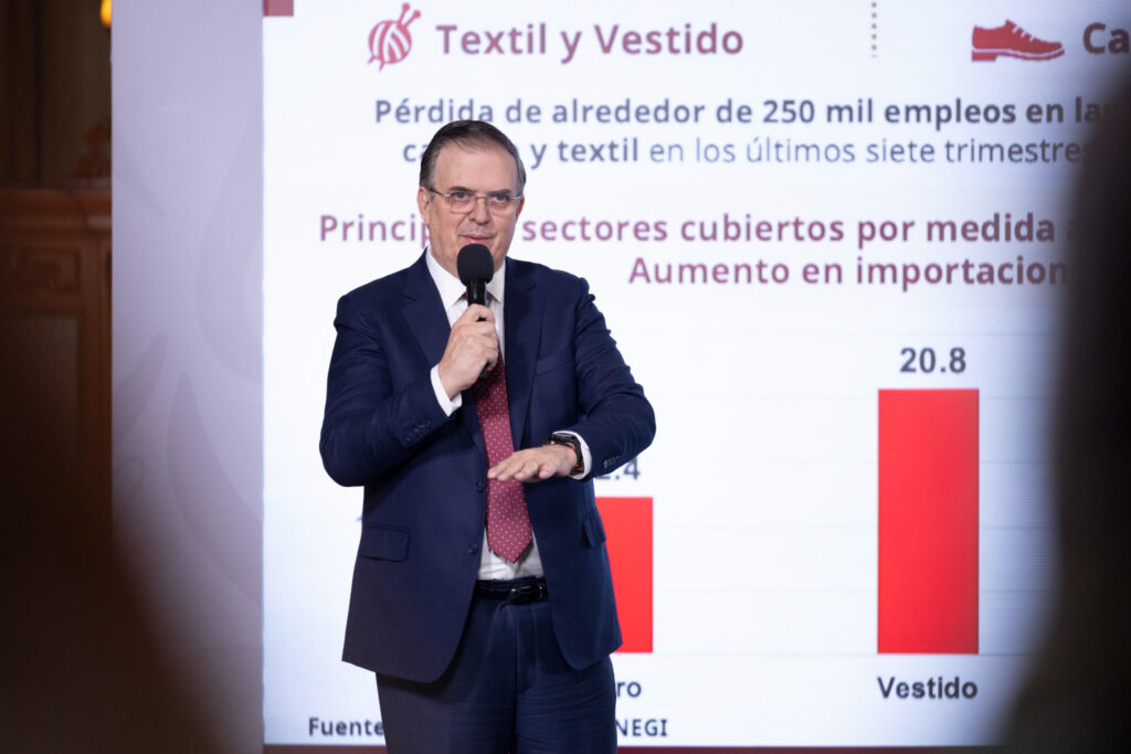 Crisis apícola en Yucatán: la muerte masiva de abejas por fipronil y neonicotinoides en monocultivos deja pérdidas de 13 mdp